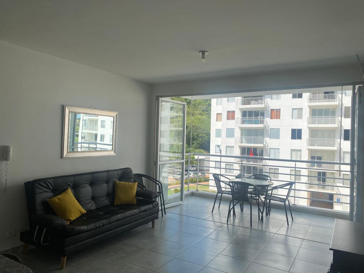 Conjunto Aqualina Orange Apartment Girardot