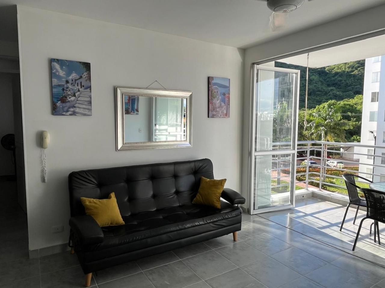 Conjunto Aqualina Orange Apartment